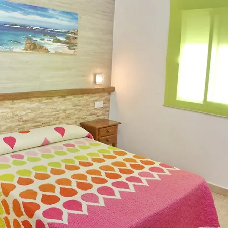 La Roa Con Piscina Comunitaria Y Privada Сasa de vacaciones *