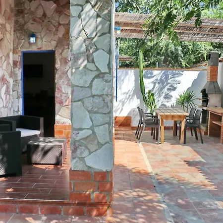 Сasa de vacaciones La Roa Con Piscina Comunitaria Y Privada *