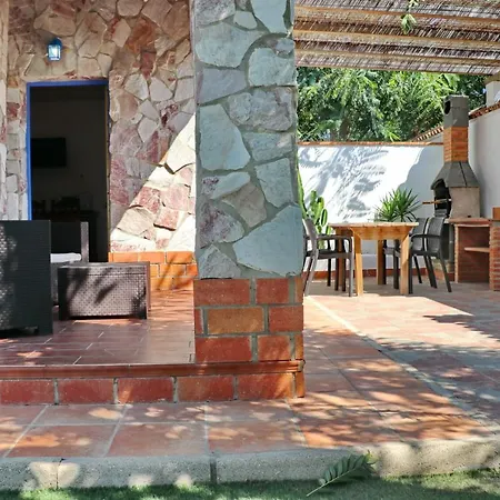 Сasa de vacaciones La Roa Con Piscina Comunitaria Y Privada